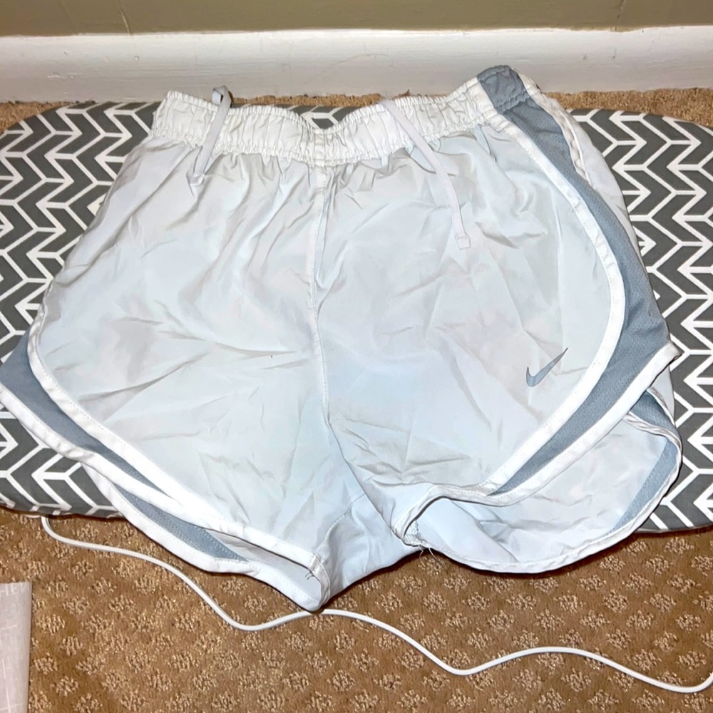 Xtra small white Nike shorts